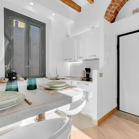 Navigli Modern In Design District شقة