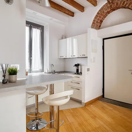 Lejlighed Navigli Modern In Design Area By Mastery Milano