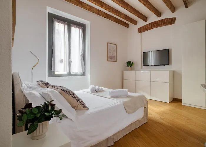 Navigli Modern In Design Area By Mastery شقة
